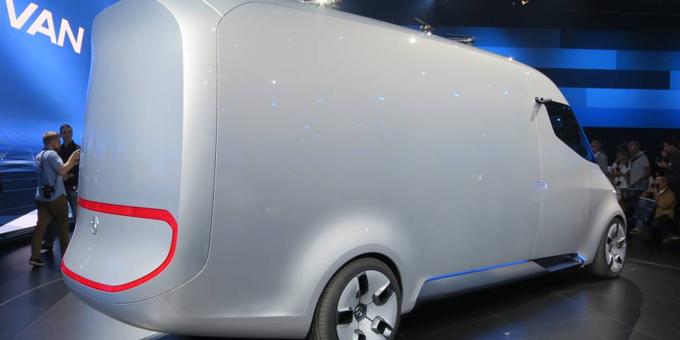 Mercedes-Benz Vision Van- Rear