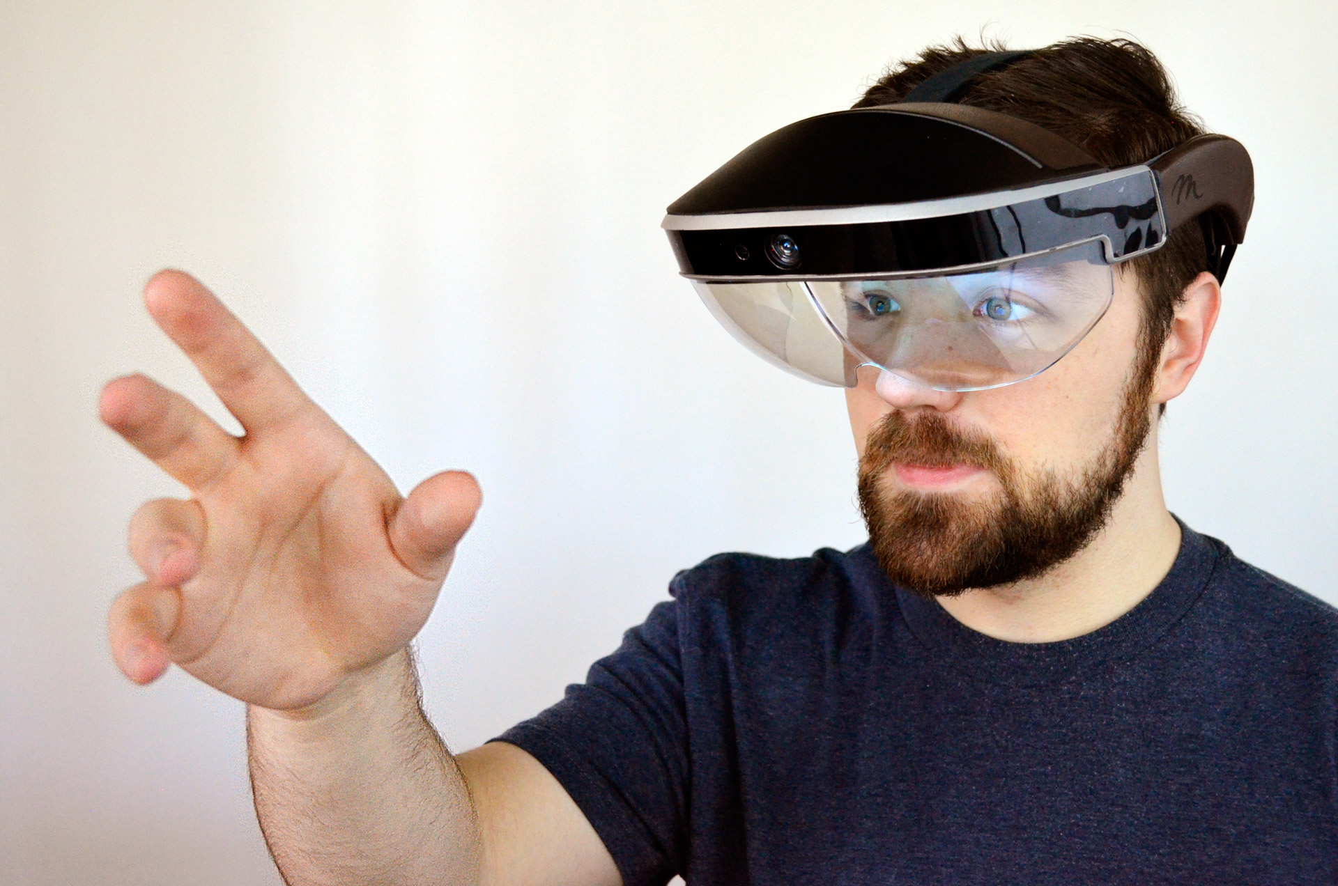 meta-2-development-kit-hands-on-augmented-reality-headset-AR