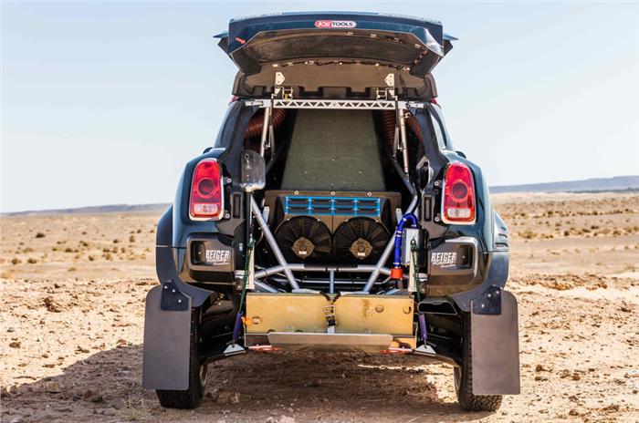 2017 Dakar Rally challenger Rear