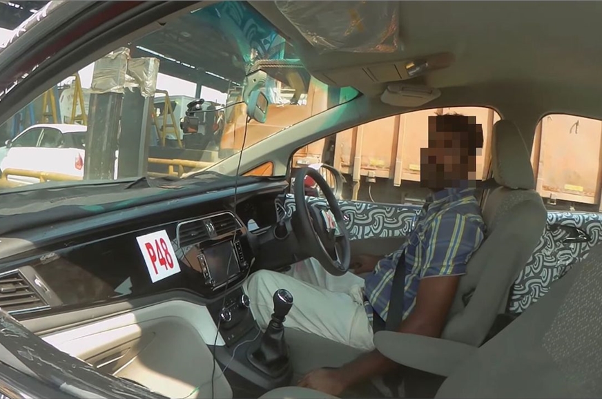 New Mahindra U321 MPV Interior