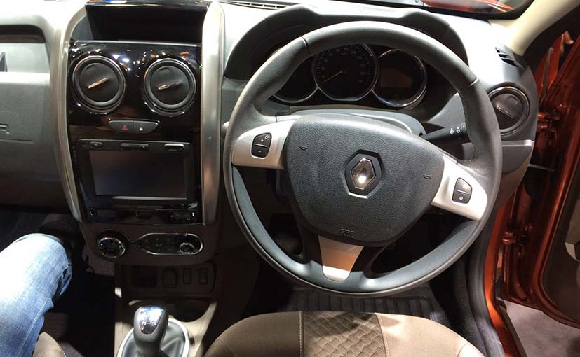 Renault Duster Facelift dash