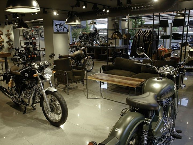 showroom in spain and france