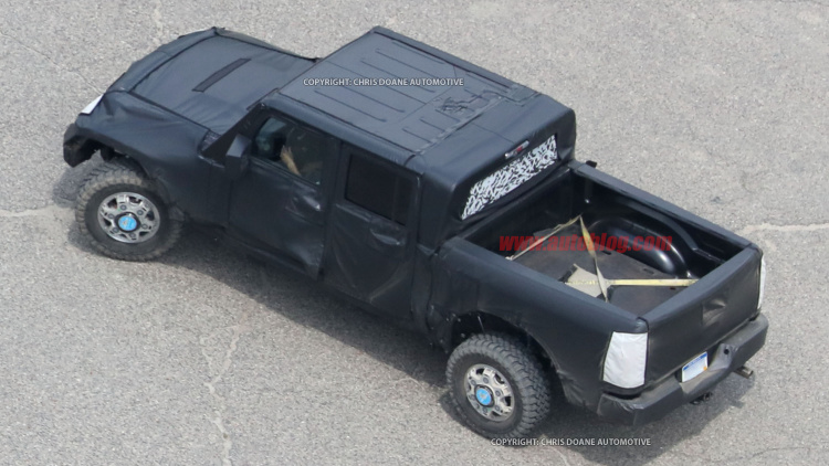 Jeep Wrangler Pickup Rear Spied