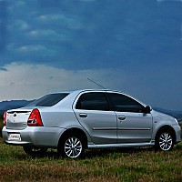 Toyota Etios GD SP Picture pictures