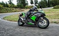 Kawasaki Ninja 300 KRT Edition ABS pictures