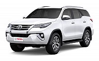 Toyota Fortuner 2.8 4x4 AT Super White pictures