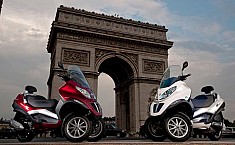 Piaggio MP3 Hybrid Scooter Landed In India for Testing Purpose