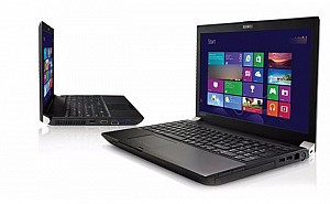 Toshiba Tecra W50-A Y2432 Front And Side