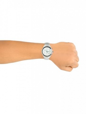 Casio Men Analog White Hand Watch