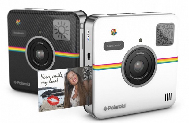 Polaroid-Socialmatic-camera