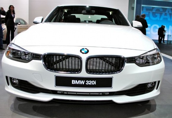 BMW 320i Facelift