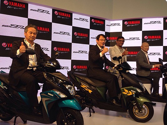 Yamaha release its Cygnus Ray-ZR for the first time at Delhi Auto Expo 2016