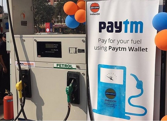 Paytm-digital-wallet-payment-option-for-petrol-at-Indian-Oil-petrol-pumps