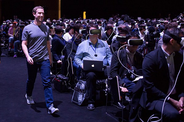 Zuckerberg at the launch event of Samsung VR Gear