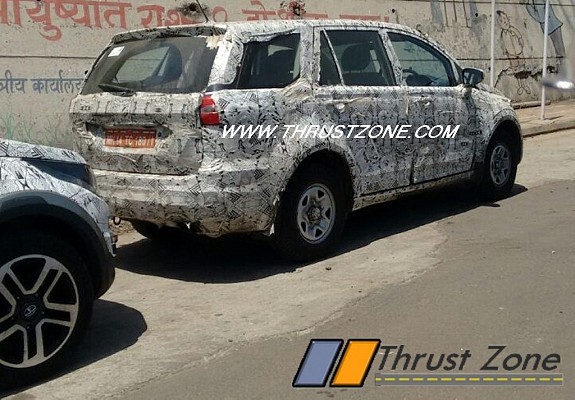 Tata Hexa Base and Top-end Variants Spotted Undergoing Tests