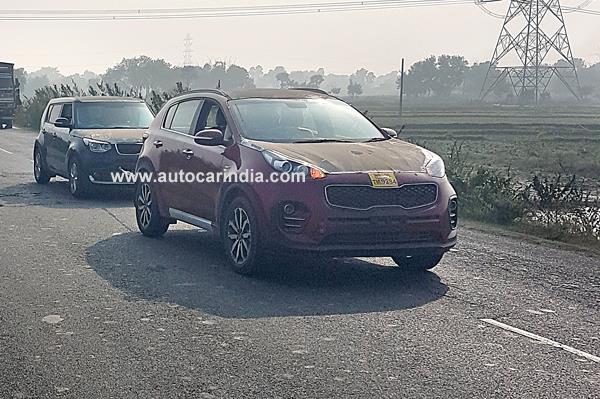 Kia Sportage SUV and Soul Crossover spotted in India