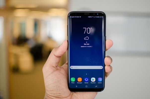 samsung galaxy s8 with mcafee security software