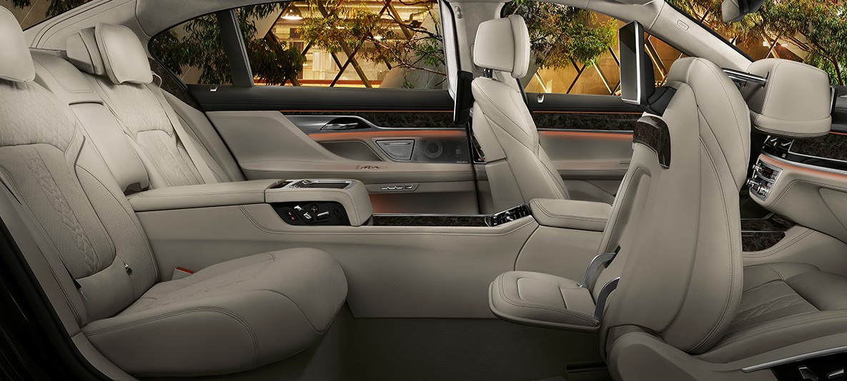 2016 Indonesia-spec BMW 7-Series Interior Seating arrangement Profile`
