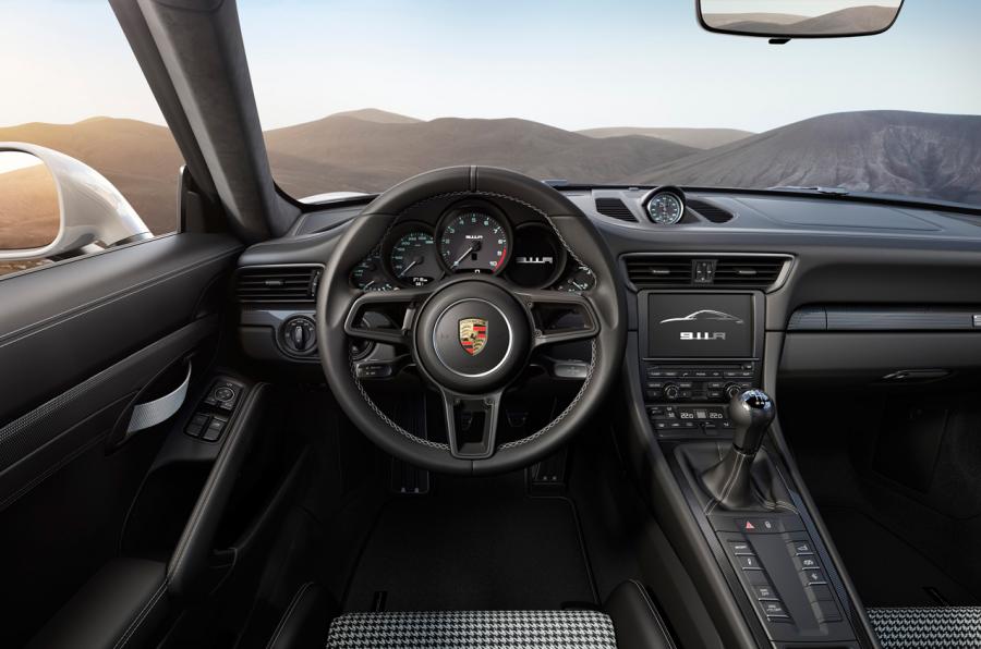 2017 Porsche 911R interior