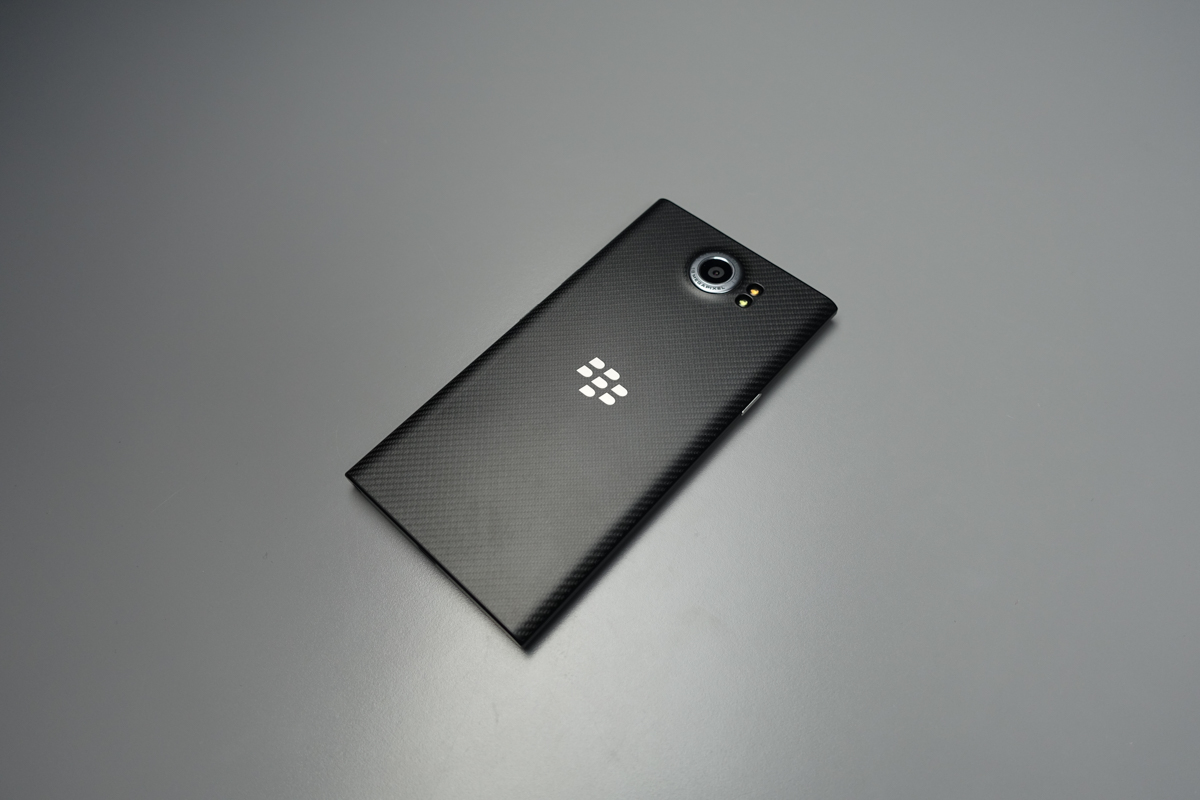 Back-View-of-upcoming-BlackBerry-Vienna