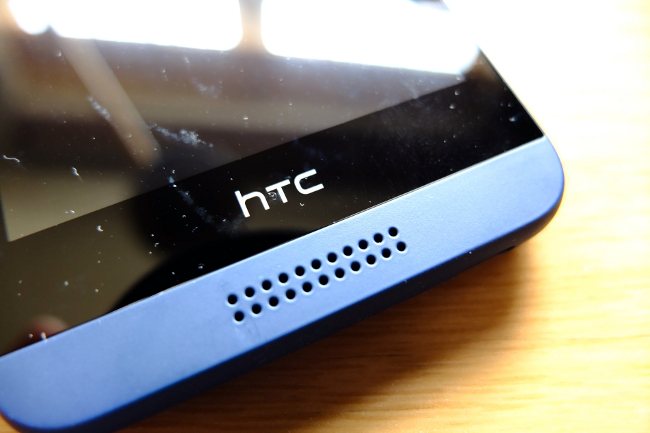 HTC 820