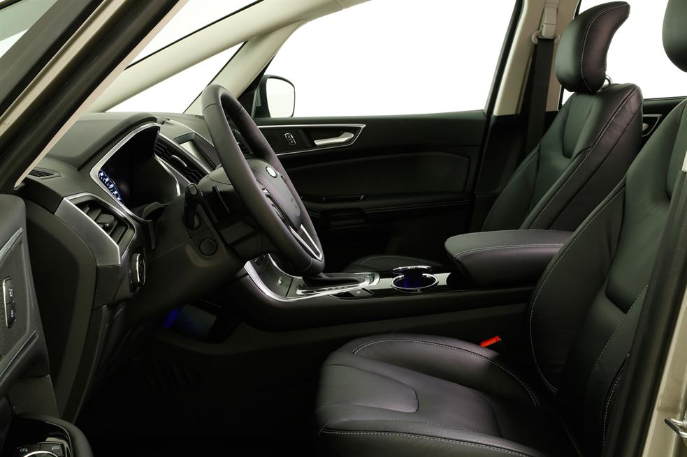 Ford S-Max Interior