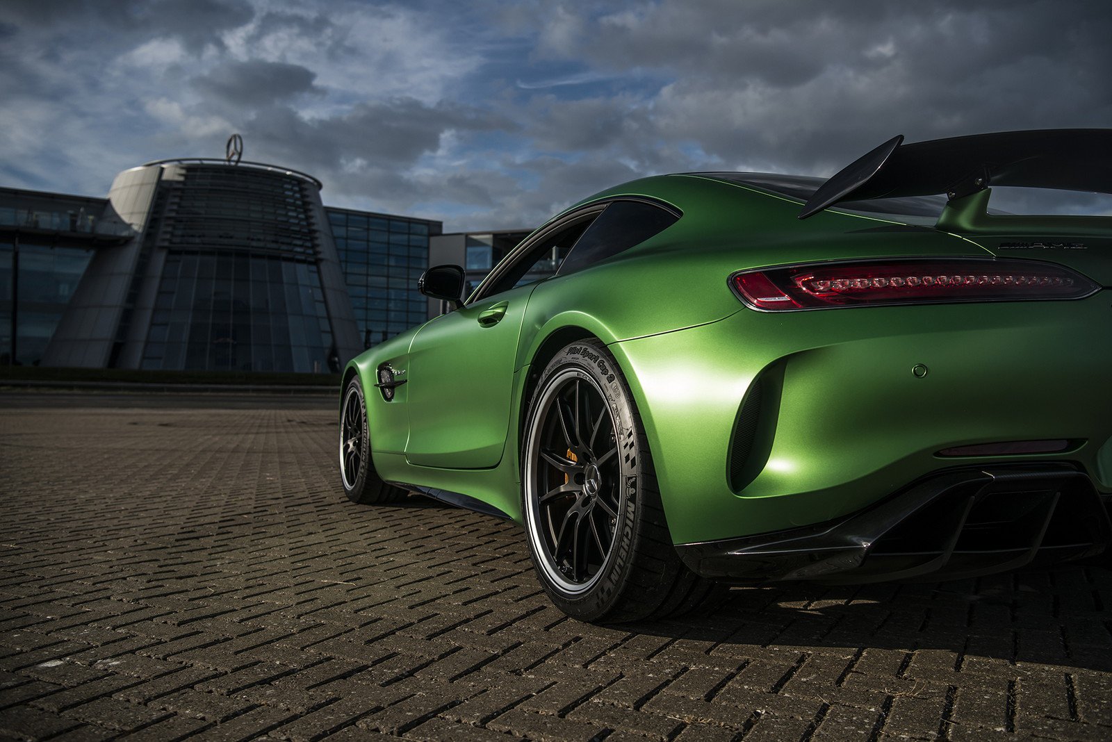 Mercedes-Benz all new AMG GT R�