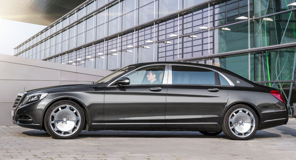 Mercedes-Maybach S550 4Matic Side Profile