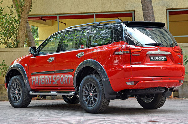 Mitsubishi Pajero Sport Select Plus Variant Launched in India Side Rear Profile