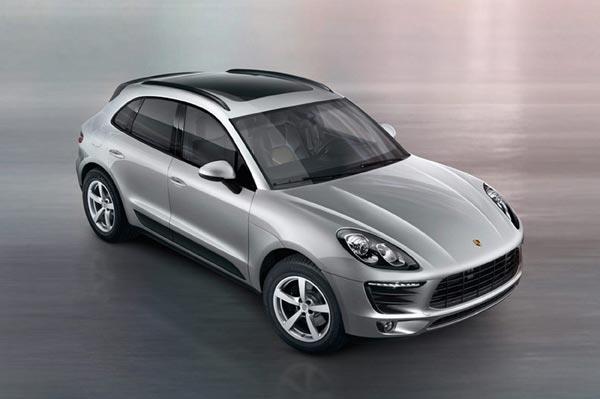 least expensive variant of the Porsche, Macan R4 Launched in India