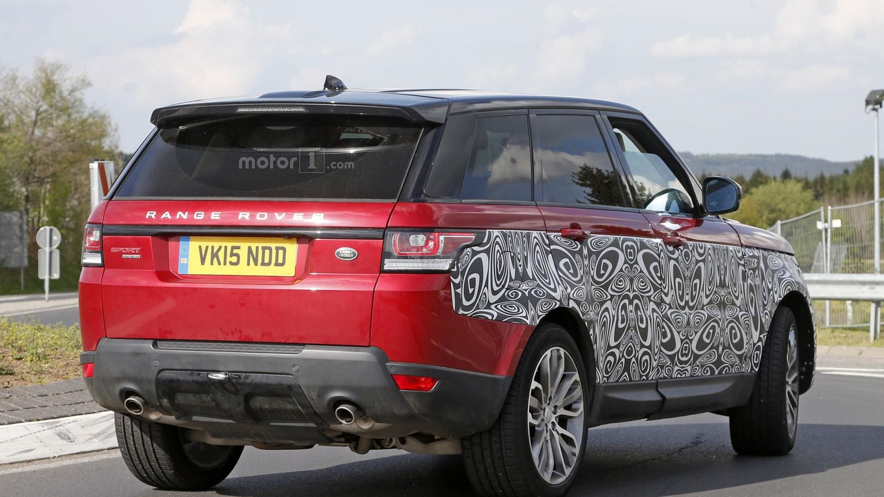 Land Rover Range Rover Sport at the rear end