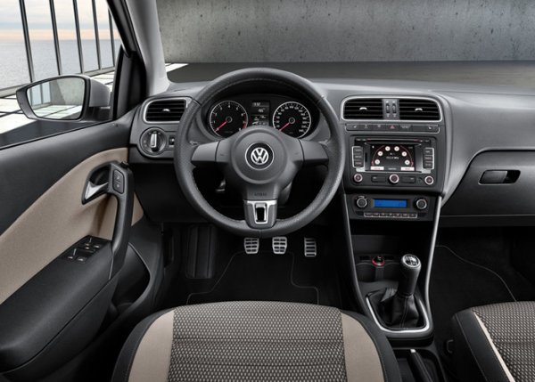 VW Cross Polo Interior