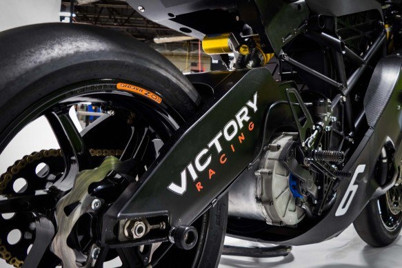 Victory RR visible Swing-arm