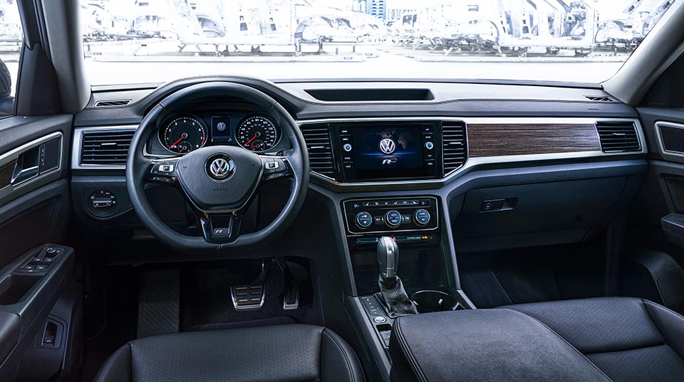 Volkswagen Atlas R-Line Interior
