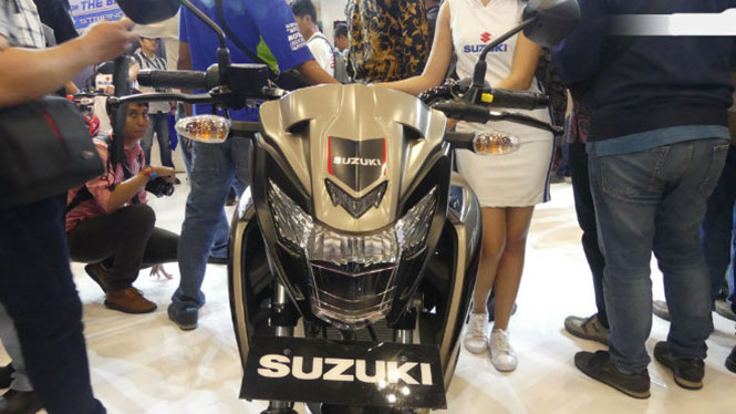 Suzuki Bandit 150 Front