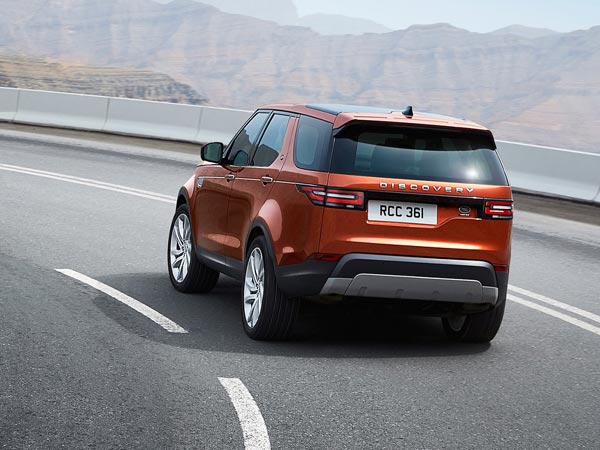 New Land Rover Discovery rear front
